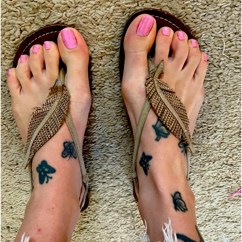 Women’s sandals